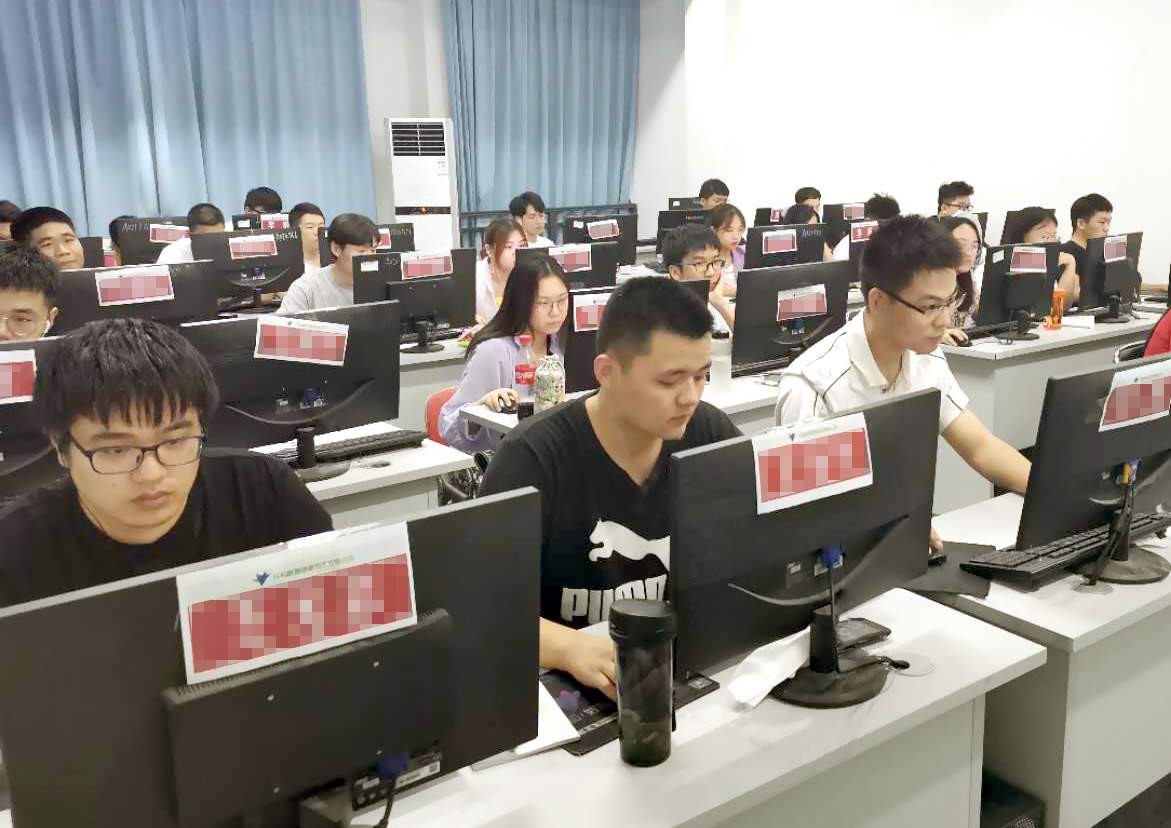 【云和數(shù)據(jù)學(xué)員晚自習(xí)】? 留足時(shí)間梳理知識(shí),才能更好的記憶及運(yùn)用 唯有不負(fù)時(shí)光，才能茁壯生長(zhǎng)，活成想要的模樣。
